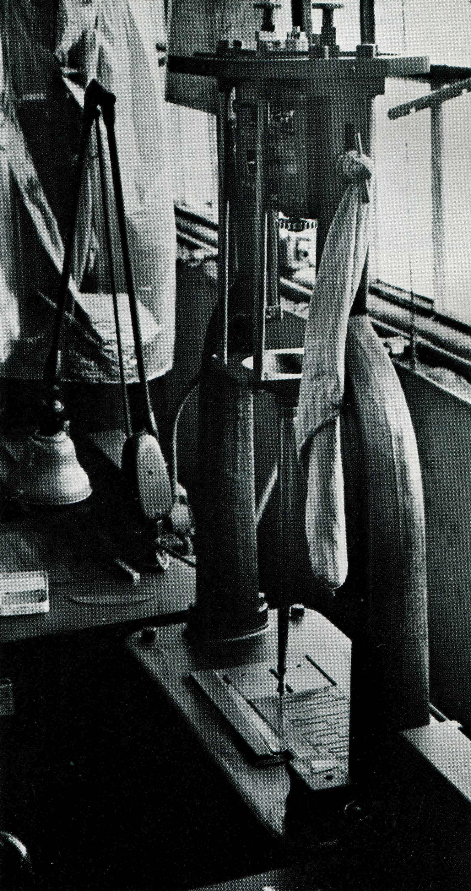 Machine for cutting replacement matrices