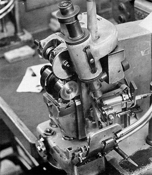 Device measuring depth of drive